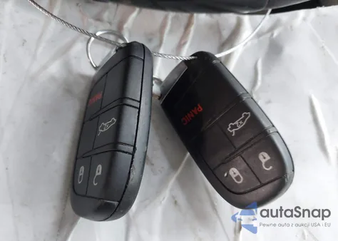 2016 Chrysler 200 Touring z USA, uszkodzony, nr VIN 1C3CCCFB3GN182292